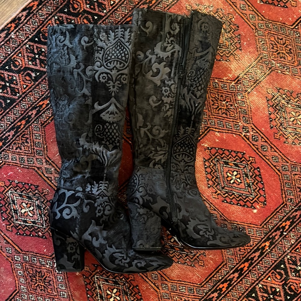 nine west heeled boots